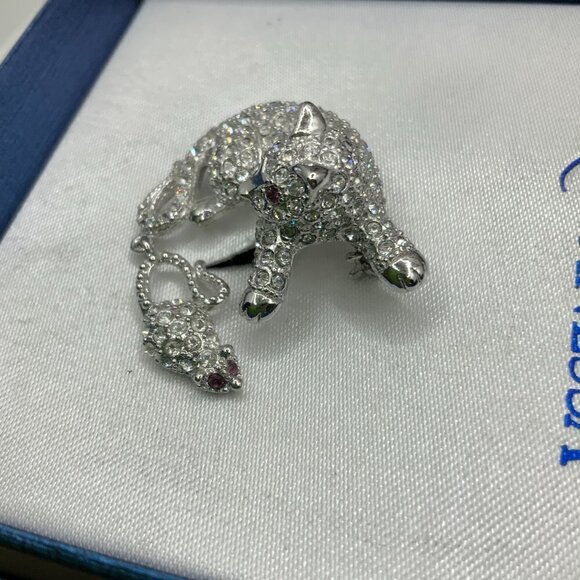 Tara Vanessa NIB Rhinestone Cat and Mouse Silver Tone Brooch - Picture 2 of 5